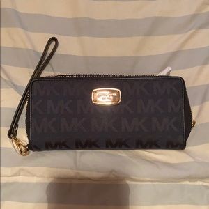 Michael kors blue wallet
